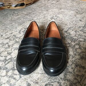 Black women’s loafers, 6.5 (but run large)